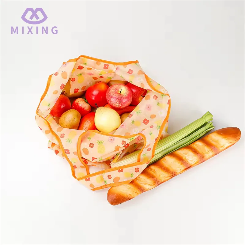 Ekologinen laukku taskuilla 